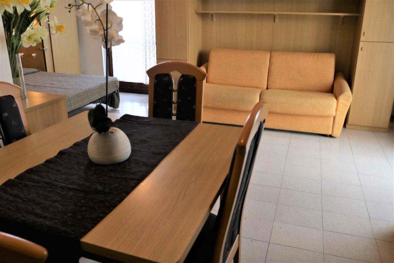 Studio In Lazise/Gardasee 21938 Exteriör bild